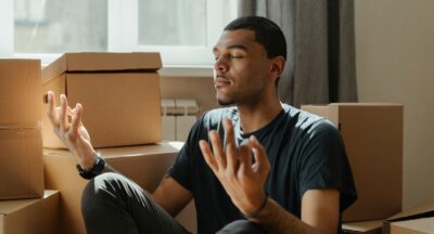 How to Use Grounding Techniques When Anxiety Hits